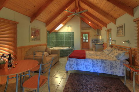 Colac Colac Caravan Park - Accommodation Georgetown 1