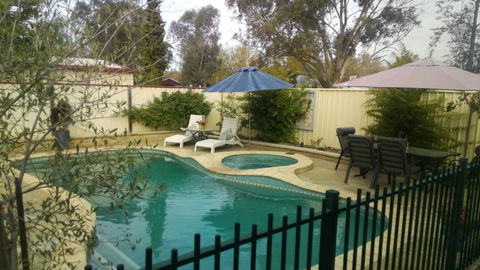 Courtsidecottage Bed & Breakfast - Accommodation Georgetown 2