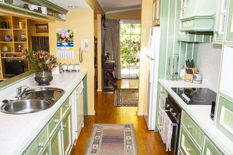 Bygone Beautys Cottages - Bronte Cottage - Accommodation Georgetown 2