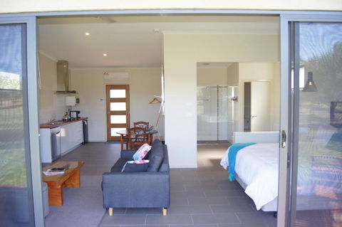 Manzanillo Grove Villa - Accommodation Georgetown 2