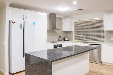 Brand New Executive Living - Accommodation Georgetown 4