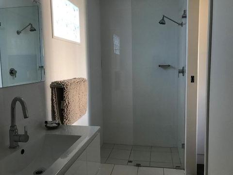Porkys Motel - Accommodation Georgetown 1