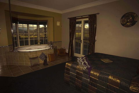 R On The Downs BnB & Spa Cottages - Accommodation Georgetown 7