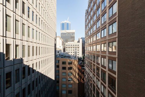 CLAUDE, 2BDR Melbourne Apartment - Accommodation Georgetown 1
