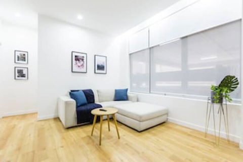 HAZEL, 3BDR Melbourne Apartment - Accommodation Georgetown 0