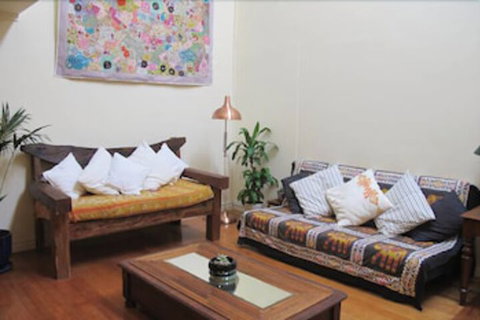 MONIKA, 1BDR Collingwood Apartment - Accommodation Georgetown 3