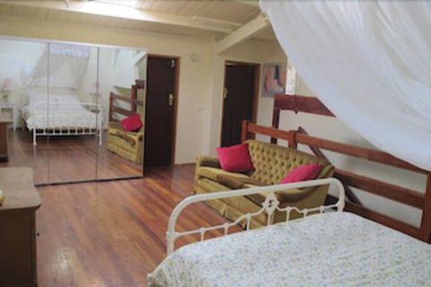 MONIKA, 1BDR Collingwood Apartment - Accommodation Georgetown 5