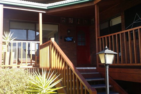 High On Penguin - Accommodation Georgetown 2