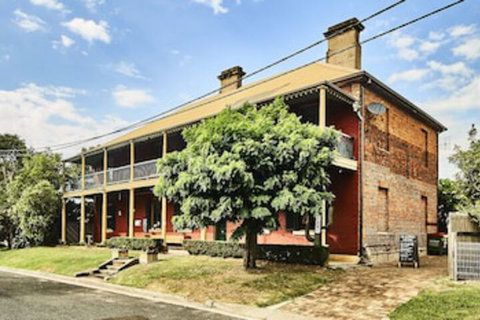 The Old Victoria - Accommodation Georgetown 0