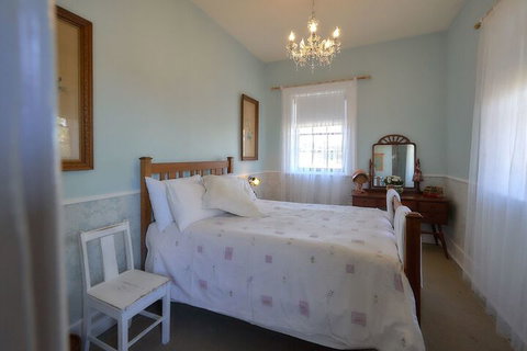 The Old Victoria - Accommodation Georgetown 6