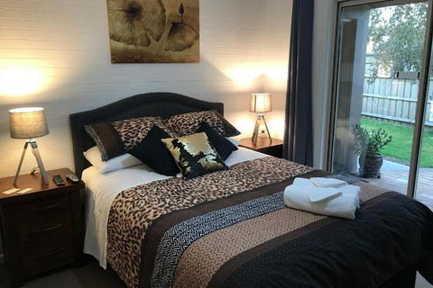 Short Stays Gippsland (Newborough) - Accommodation Georgetown 4