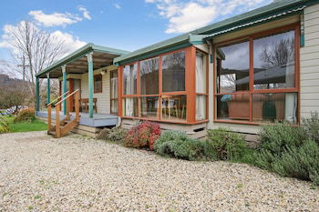 R & R In Bright - Short Walk To Town - Accommodation Georgetown 0