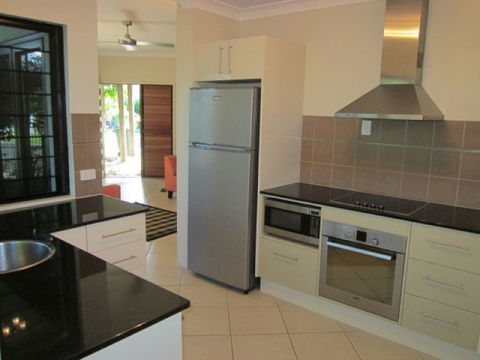 Hai Villa Port Douglas - Accommodation Georgetown 3