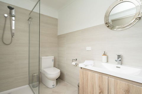 Xanadu Shores - Accommodation Georgetown 5