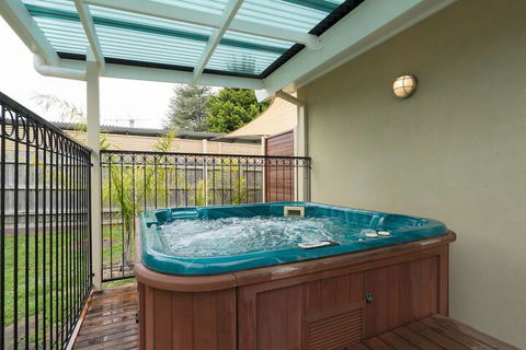 Xanadu Shores - Accommodation Georgetown 6