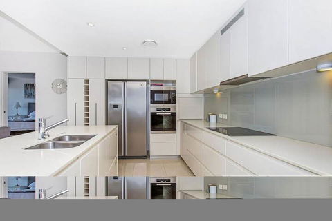 KINGSCLIFF OCEAN FRONT TERRACE 4 - Accommodation Georgetown 3
