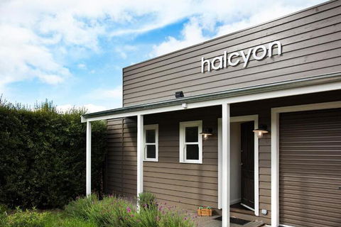 Halcyon - Accommodation Georgetown 1
