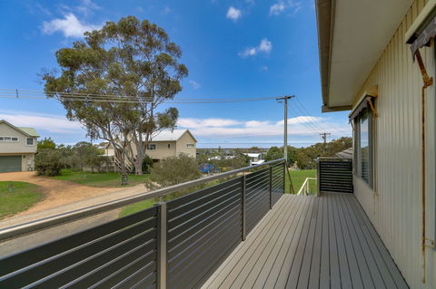 Stradbroke - Accommodation Georgetown 0