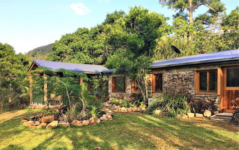 Palm Grove Rainforest Retreat - Accommodation Georgetown 1