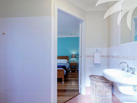 Seascape - Accommodation Georgetown 3