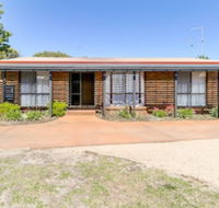 Lowes on the Lakes - Accommodation Georgetown