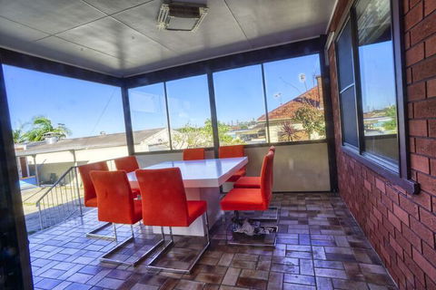 Wollongong Train Station Holiday House - Accommodation Georgetown 1