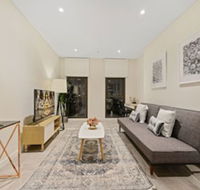 New 2 Bedroom Apt Minutes Walking to Darling Harbour - Accommodation Georgetown