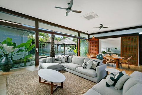 ESPRIT 2 PALM COVE BRAND NEW - Accommodation Georgetown 4