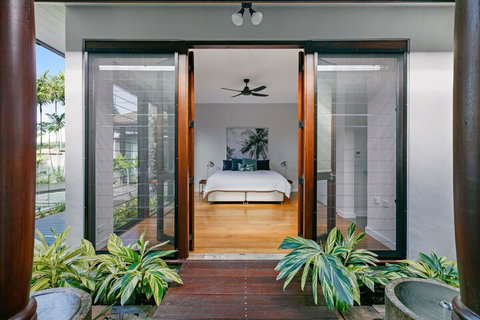 ESPRIT 2 PALM COVE BRAND NEW - Accommodation Georgetown 6