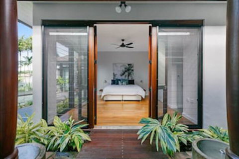 ESPRIT 2 PALM COVE BRAND NEW - Accommodation Georgetown 2
