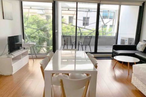 CBD Apartment In Perfect Location - Accommodation Georgetown 0