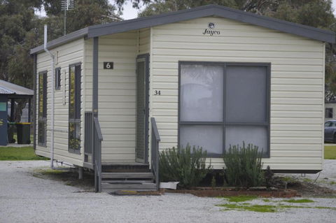 Kerang Cabins - Accommodation Georgetown 2