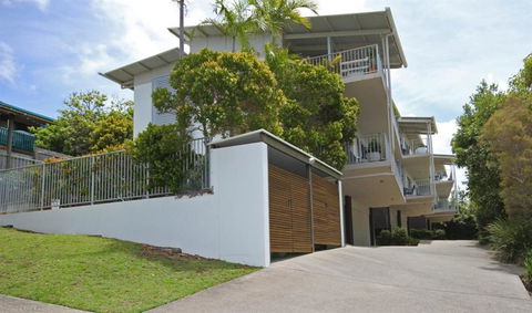 Unit 2 Sea Breeze Villas Coolum Beach - Accommodation Georgetown 1