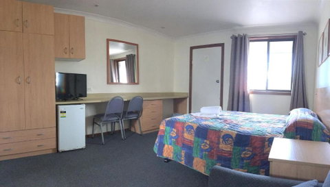 Palm Valley Motel - Accommodation Georgetown 2