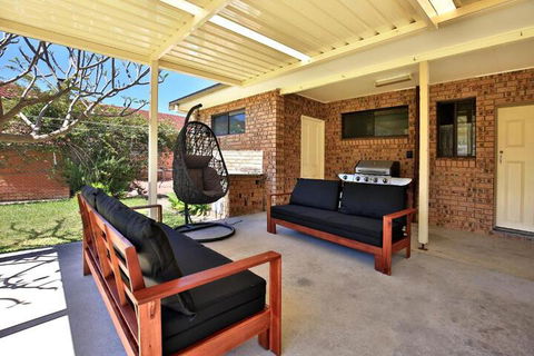 Marias Beach House Pet Friendly - Accommodation Georgetown 7
