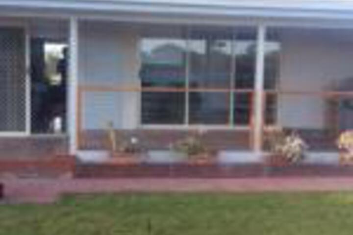 Eagle Point VIC Accommodation Georgetown