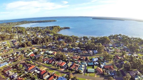 Paradise Bungalow Waterfront - Accommodation Georgetown 0