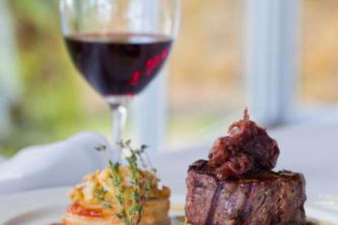 Chriss Beacon Point Restaurant & Villas - Accommodation Georgetown 3