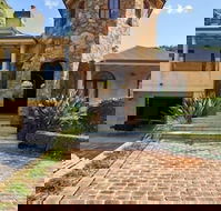 Victoria's at Ewingsdale Byron Bay - Accommodation Georgetown