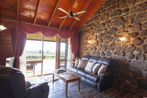 Tuki Retreat - Accommodation Georgetown 0