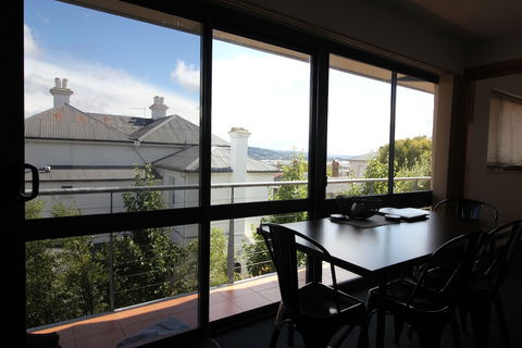96 On Arthur Apartments - Accommodation Georgetown 1