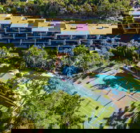 The Oasis Apartments and Treetop Houses - Accommodation Georgetown