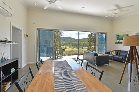 Valle Laguna - Accommodation Georgetown 2