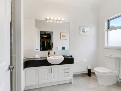 Venice On The Beach - Accommodation Georgetown 5