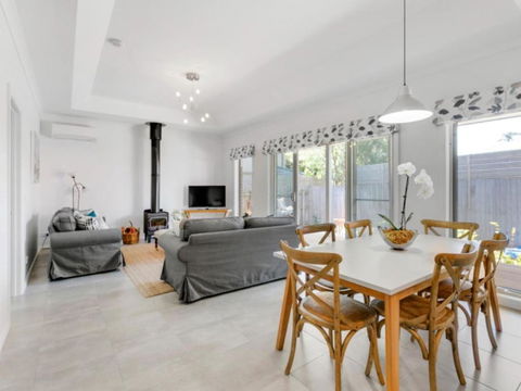 Venice On The Beach - Accommodation Georgetown 2