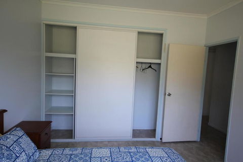 CASTAWAY BEACH HOUSE - Accommodation Georgetown 5