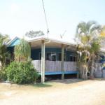 CASTAWAY BEACH HOUSE - Accommodation Georgetown 0