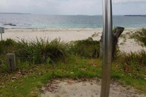 Beachside Husky Waterfront - Accommodation Georgetown 3