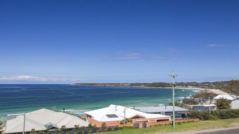 143 Mitchell Pde Magnificent Outlook - Accommodation Georgetown 1