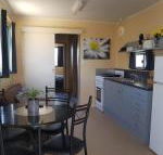 Rocks Retreat Cabin 3 Lobster